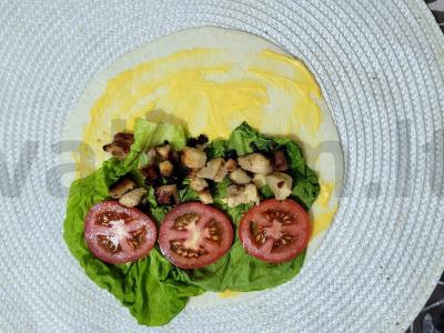 Tortilija su sūrio padažu, vištiena ir pomidoru Žingsnis 5