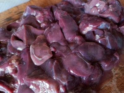 Švelnūs vištienos skrandžiai su vištienos kepenėlėmis Žingsnis 3