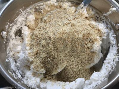 Tortas „Estherhazi“ su abrikosų džemu Žingsnis 4