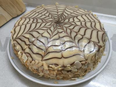 Tortas „Estherhazi“ su abrikosų džemu pagrindine nuotrauka