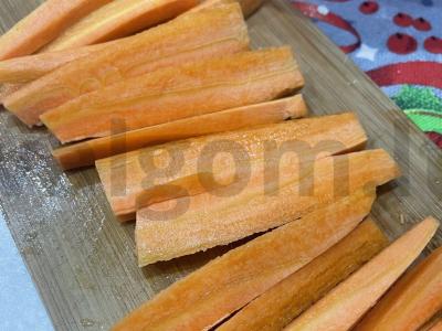 Keptos morkų lazdelės su krienais Žingsnis 1