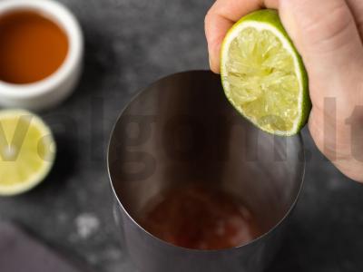 Bealkoholinė „Margarita“ su vyšniomis ir sodos Žingsnis 2