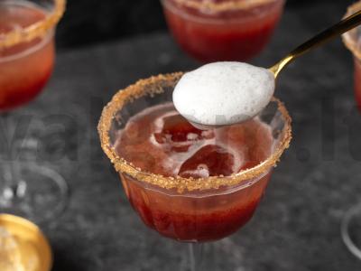 Bealkoholinė „Margarita“ su vyšniomis ir sodos Žingsnis 5