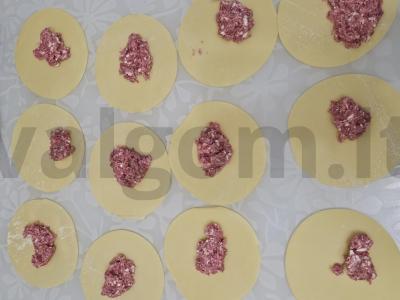 Sultingi čeburekai su mocarela Žingsnis 3