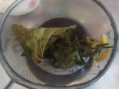 Karštas gėrimas su cikorijomis ir juodaisiais serbentais Žingsnis 4