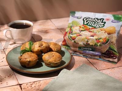 Užkandžių keksiukai iš šaldytų daržovių pagrindine nuotrauka