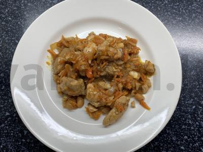 Vištienos krūtinėlė su daržovėmis ir anakardžiais Žingsnis 7