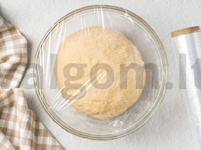 Šokoladiniai „Chelsea“ bandelės su cukatais Žingsnis 3