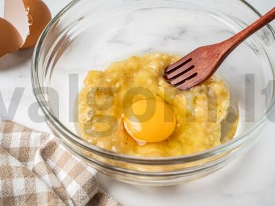 Belgų vafliai su bananais Žingsnis 1