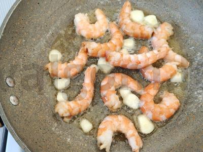 Salotas su apelsinu, rukola ir krevetėmis Žingsnis 2