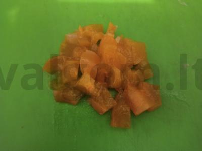 Vaisių desertas su obuoliu, vynuogėmis ir persimonu Žingsnis 2