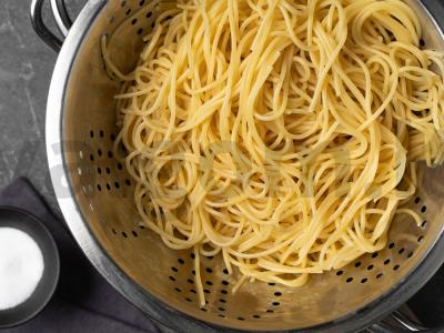 Makaronai su pomidorų padažu Žingsnis 3