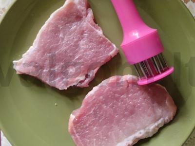 Kiauliena, kepta orkaitėje su pievagrybiais Žingsnis 1