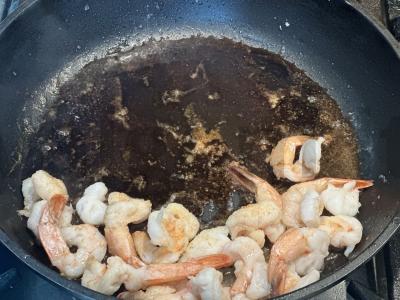 Krevetės sojų padaže su „Basmati“ ryžiais Žingsnis 3