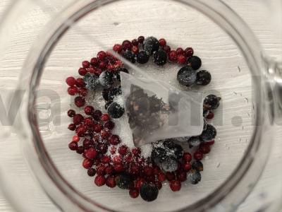 Žolelių gėrimas su uogomis Žingsnis 3