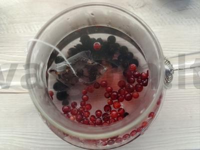 Žolelių gėrimas su uogomis Žingsnis 4