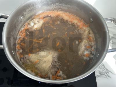 Vištienos sriuba su grikiais pietums Žingsnis 2