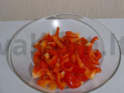 Daržovių salotas su krevetėmis ir mocarela Žingsnis 1