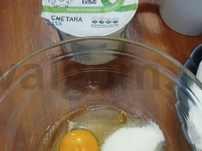 Oro varškėčiai su grietine Žingsnis 1