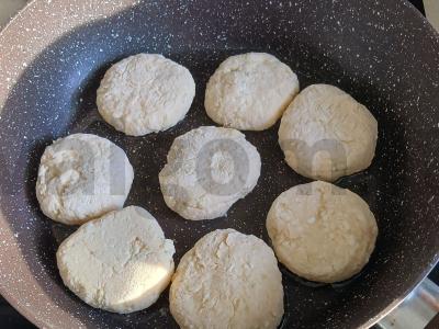 Oro varškėčiai su grietine Žingsnis 5