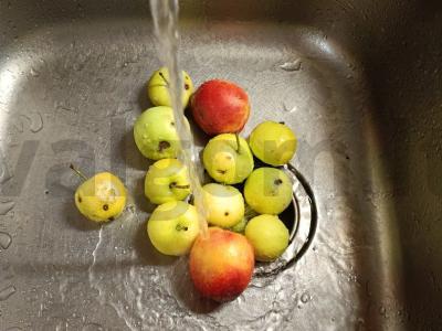 Vaisių-topinamburų troškinys su cinamonu Žingsnis 1