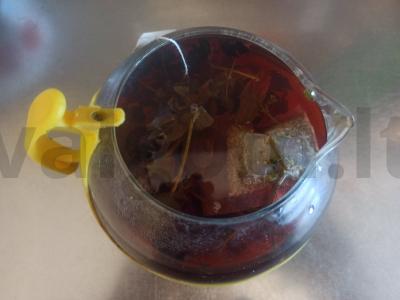 Ivano arbatos nuoviras su mėta ir ramunėlėmis Žingsnis 5