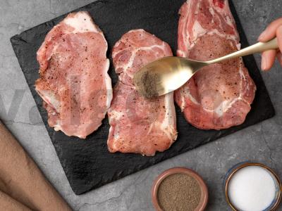 Kiaulienos kepsniai su medumi ir česnaku Žingsnis 1