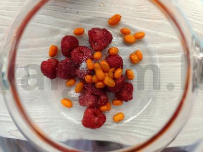 Ramunėlių gėrimas su šaltalankiais ir avietėmis Žingsnis 2