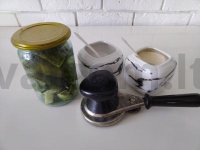 Marinuoti agurkai su garstyčiomis Žingsnis 4