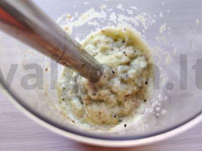 Obuolių, kivių ir salierų stiebo kokteilis Žingsnis 4