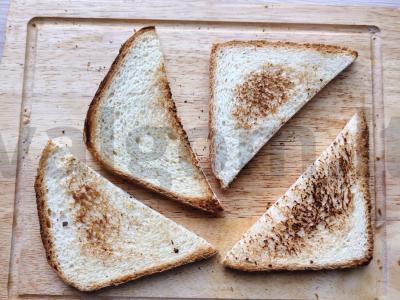 Sumuštiniai su kiaušiniu ir šprotų paštetu Žingsnis 1