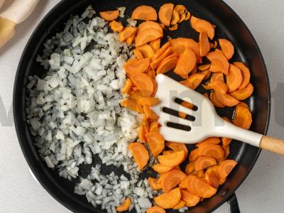 Klasikinė baklažanų ikra Žingsnis 1