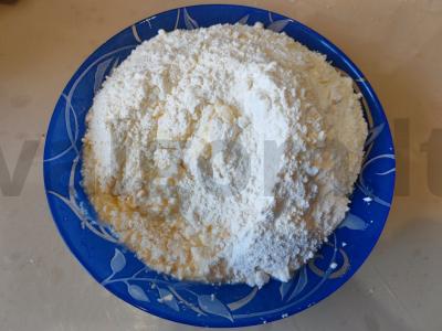 Varškės spurgos su džiovintomis abrikosais Žingsnis 3