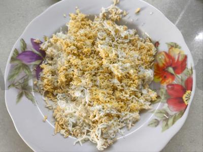 Karpiono ritinėliai su sūriu ir kiaušiniu Žingsnis 1