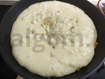 Omletas su grūdų varške Žingsnis 5