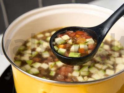 Lęšių ir cukinijų sriuba Žingsnis 6