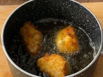 Salotas su vištiena ir kepta feta Žingsnis 4