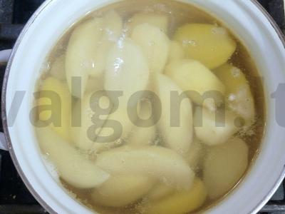 Švelnus bulvių košė su kotletais džiuvėsėliuose Žingsnis 2