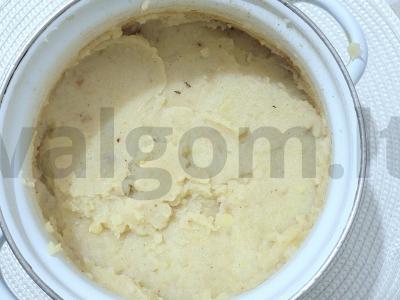 Švelnus bulvių košė su kotletais džiuvėsėliuose Žingsnis 7