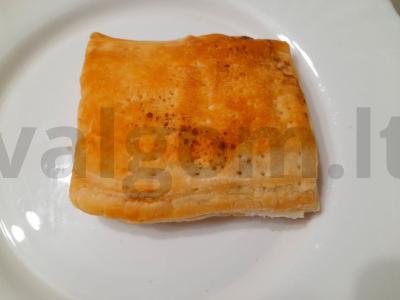 Sluoksniuotos tešlos bandelės su cinamonu ir uogiene Žingsnis 6