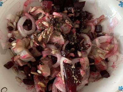 Salotos su burokėliais, silke ir sėklomis Žingsnis 4