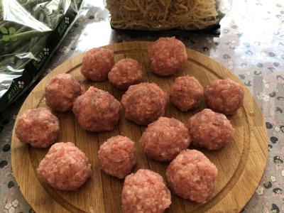 Greitas sriuba su kiaušinių makaronais Žingsnis 4