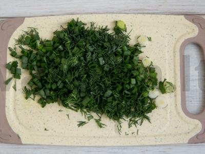 Šaltas sriuba „Tarator“ su kefyru Žingsnis 1