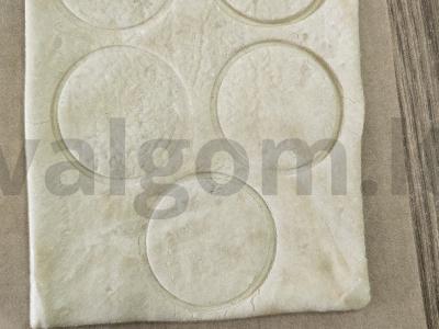 Kanarė su varškės sūriu ir silke sūdyta upėtakiu Žingsnis 2