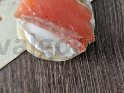 Kanarė su varškės sūriu ir silke sūdyta upėtakiu Žingsnis 7