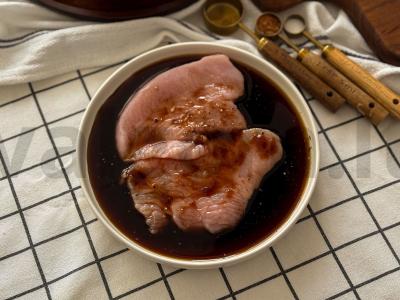 Kalakutienos steikas apelsinų padaže su daržovėmis Žingsnis 2