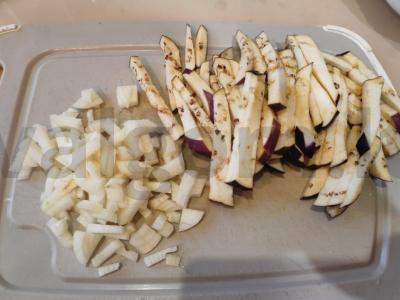 Bulguras su baklažanais ir paprikomis Žingsnis 3