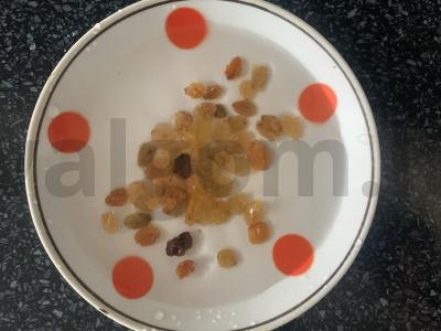 Pšenių košė su razinomis, datulėmis ir pienu orkaitėje Žingsnis 2