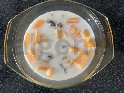 Pšenių košė su razinomis, datulėmis ir pienu orkaitėje Žingsnis 5