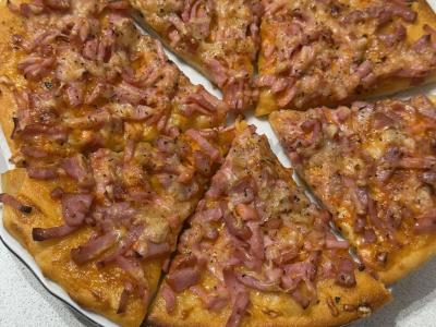 Pica „Išgelbėjimas“ su dešra pagrindine nuotrauka